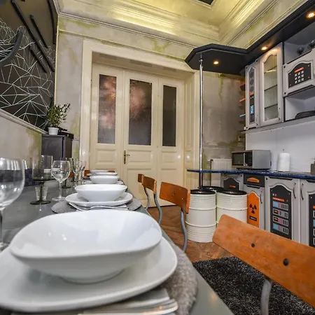 Space Apartman